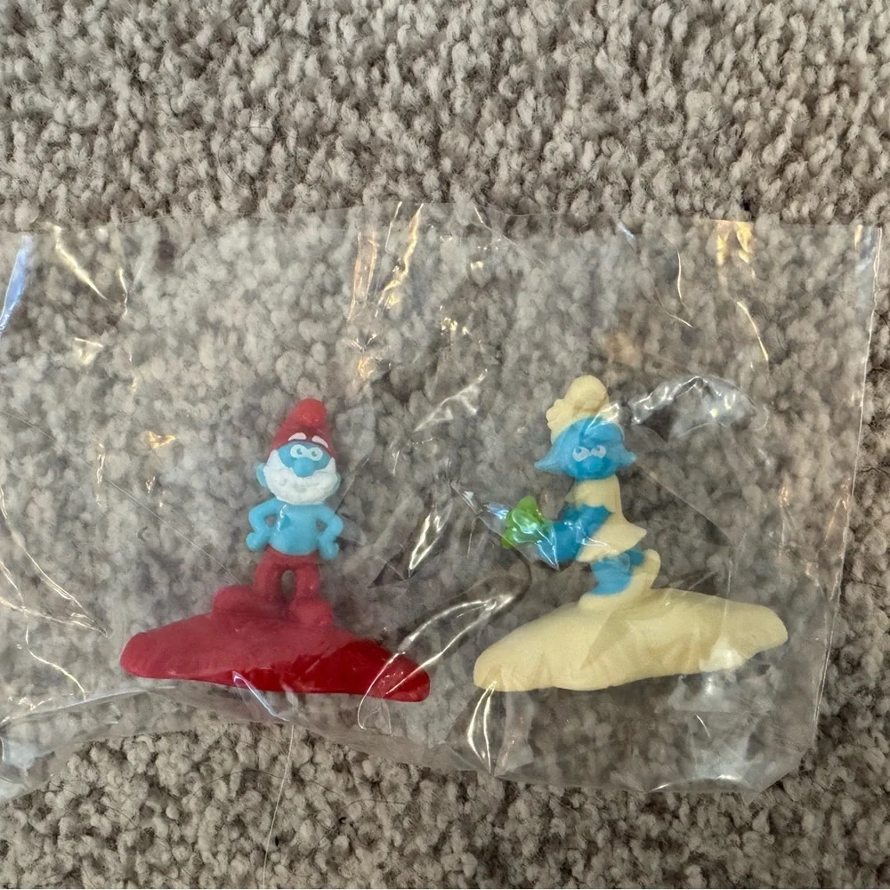 NEW  2017 McDonald’s Happy Meal Toy Smurfs The Lost Village #1 RED HOUSE